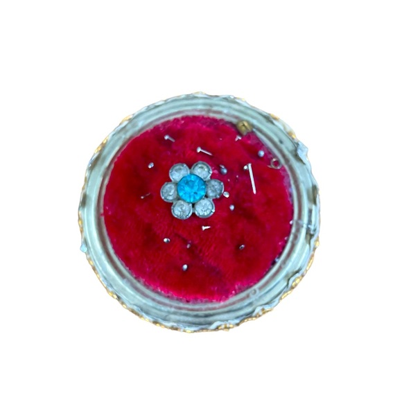 VINTAGE➕Handmade Pin Cushion - Picture 2 of 4